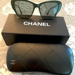 Chanel glasses stunning side logo